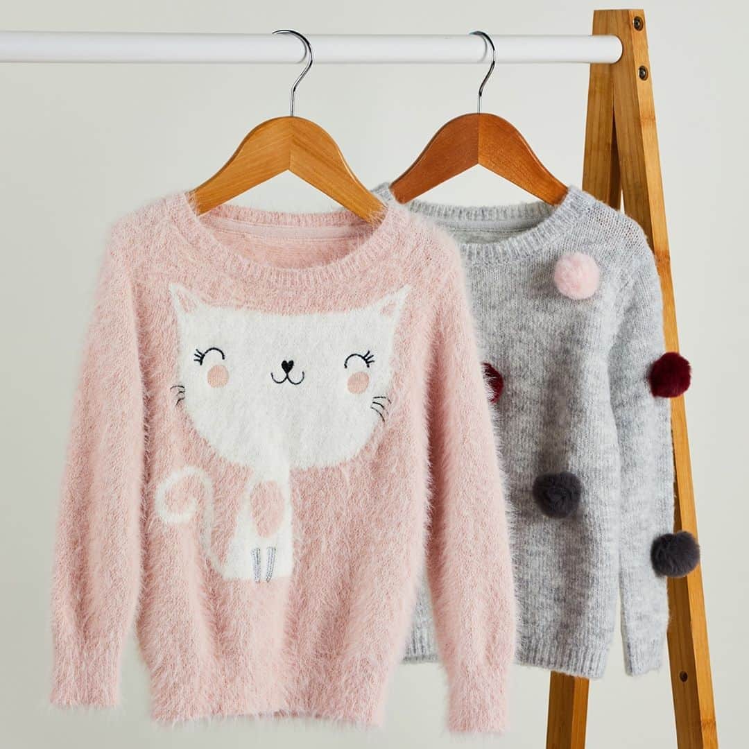 プリマークさんのインスタグラム写真 - (プリマークInstagram)「Kitty cat or pom-pom? 😚 Find these new @primark.kids knits in-stores for £8/€11/$13 #Primark #PrimarkKids #kidfashion」10月8日 21時00分 - primark