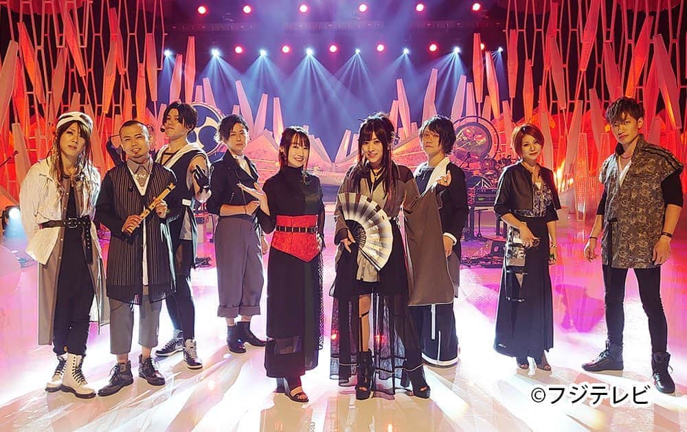 鈴華ゆう子のインスタグラム：「いよいよ明後日！10月10日（土）フジテレビ系「MUSICFAIR」に出演します。 NEWアルバム『TOKYO SINGING』より「Singin’ for...」をテレビ初披露します！ そして水樹奈々さんの楽曲「禁断のレジスタンス」を一緒に歌わせていただきました。2番はサビも歌わせていただいちゃった(*´艸｀*)コラボレーションお楽しみに！ 奈々さん、小柄でビックリしました！なのにパワフルサウンド！ #和楽器バンド #水樹奈々 さん  #鈴華ゆう子 #Wagakkibnd #yukosuzuhana #tokyo_singing  #禁断のレジスタンス」