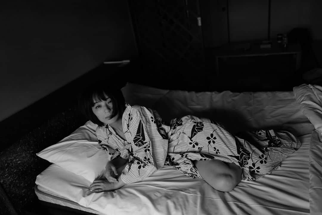 しじみさんのインスタグラム写真 - (しじみInstagram)「#ポートレート #Leica #東京 #portrait #カメラ #モノクロ　#photography #モデル募集 #camera」10月8日 21時08分 - amcche