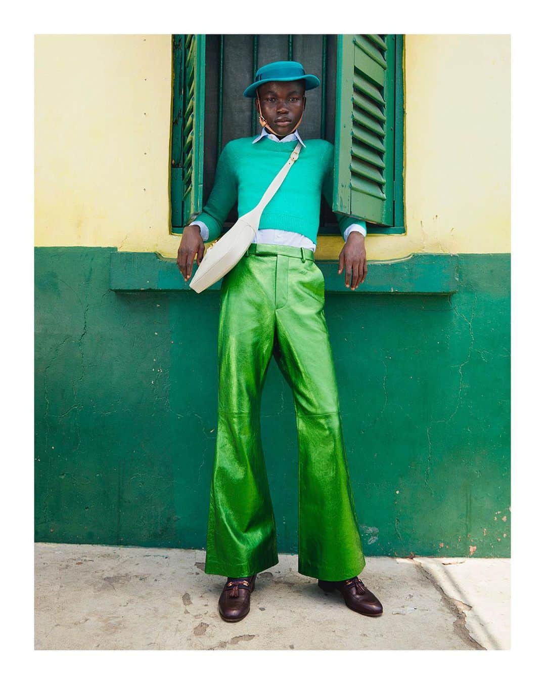 グッチさんのインスタグラム写真 - (グッチInstagram)「A gallery of images from ‘We Are all They’ by @manjujournal—a global art and culture platform dedicated to young creative talents through contemporary African fashion, music, photography and society. Created in collaboration with @vibecalledtech, the narrative explores questions of gender fluidity and how it pertains to Ghanaian culture. Models wear looks from #GucciFW20 and the #GucciJackie1961 bag—designed by @alessandro_michele with a new genderless attitude. Photography by @cozyshrt and styling by @kusikubi.  Watch the video on #Gucci’s IGTV. #AlessandroMichele #GucciEditorials」10月8日 21時13分 - gucci