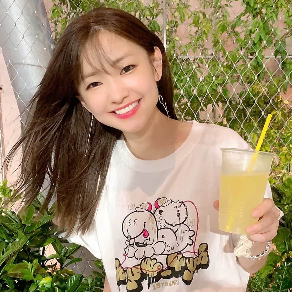 のインスタグラム：「本日はちゃんちゃらのインスタLIVEの日✨✨✨  22:30〜だよ！  今夜もみんな一緒に ハザマ！カンペーー！💕 コチラに集合！！👇 instagram.com/hy4_4yh/  #hy4_4yh  #ハイパーヨーヨ #ハイパヨ ＃坂越由実子 #ちゃんちゃら ＃チャンチャラ #インスタライブ」