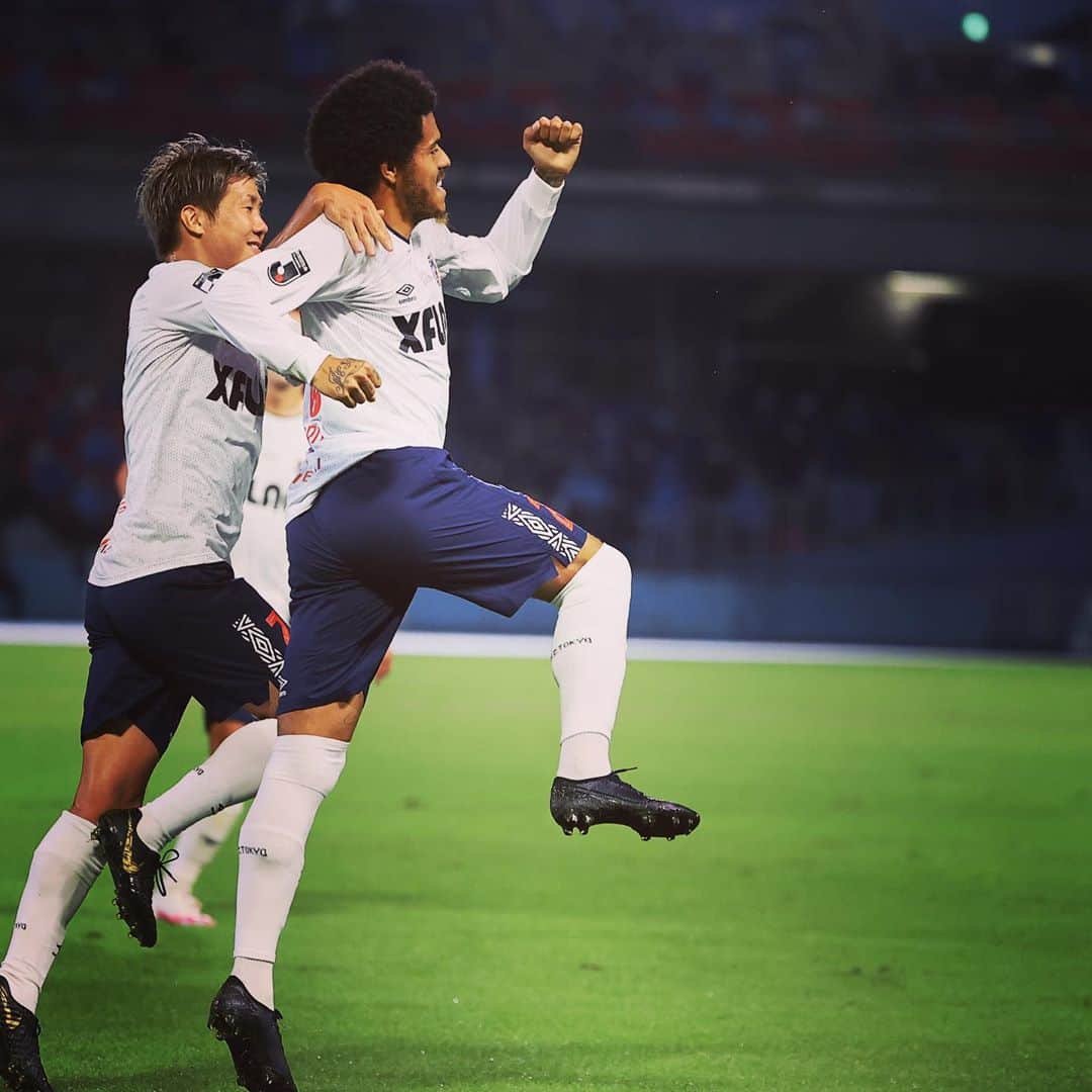 FC東京オフィシャルグッズさんのインスタグラム写真 - (FC東京オフィシャルグッズInstagram)「🔵🔴 vs #川崎フロンターレ 東京の魔法使いが決勝への道を開く。 @leandrin21  @fctokyoofficial  #レアンドロ #FC東京 #fctokyo #tokyo #ルヴァンカップ」10月8日 21時44分 - fctokyoofficial