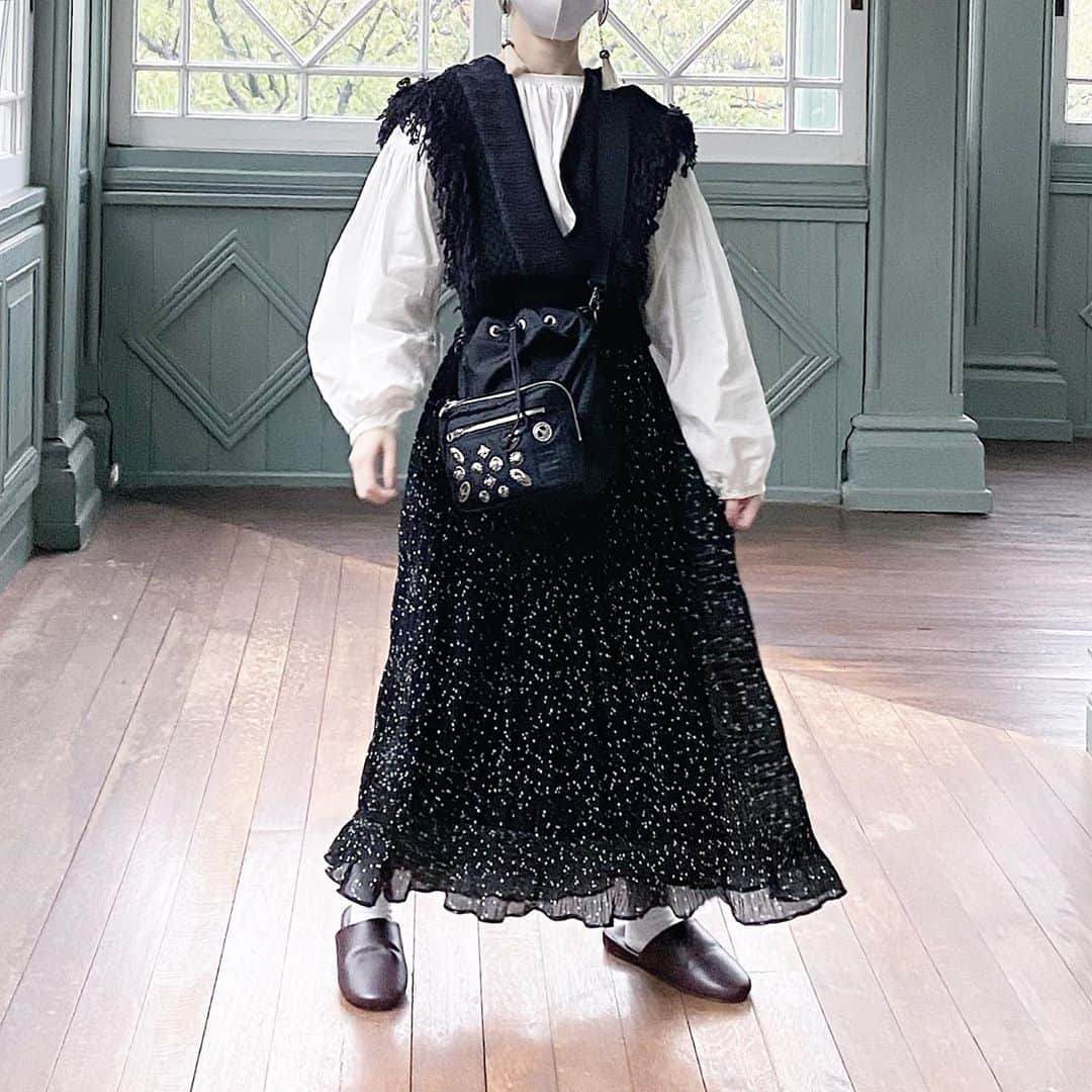 LEINWÄNDE ニットベスト