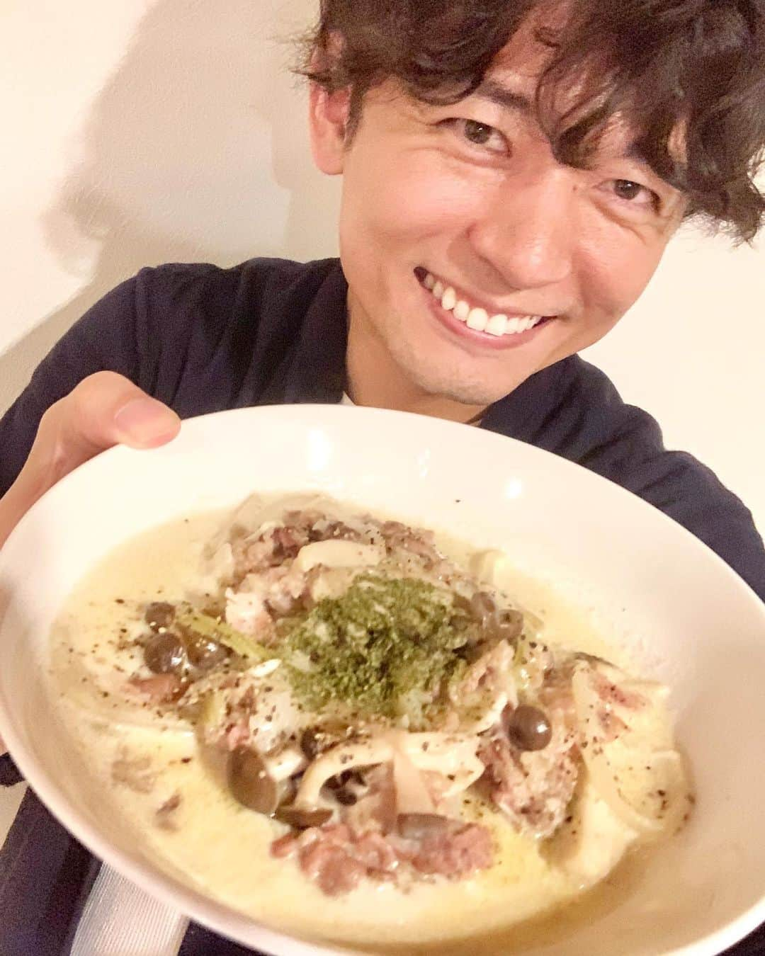 工藤淳之介さんのインスタグラム写真 - (工藤淳之介Instagram)「アルデンテ一週目いかがでしたか😌 私も早速作りました！ 本当に10分少々で作れたし絶品でした我ながら🙄🍴✨ ぜひ皆様も毎日のご飯の参考にしてください😊  #新潟 #新潟放送 #10分間のアルデンテ #フォレスティエール  #牛肉のフォレスティエール  #牛肉ときのこのクリーム煮   #おうちフレンチ  #簡単フレンチ  #簡単レシピ #ワインに合う料理   #bsn #アナウンサー #料理男子 #料理好きと繋がりたい  #工藤淳之介」10月8日 22時13分 - kudojun_nosuke_bsn