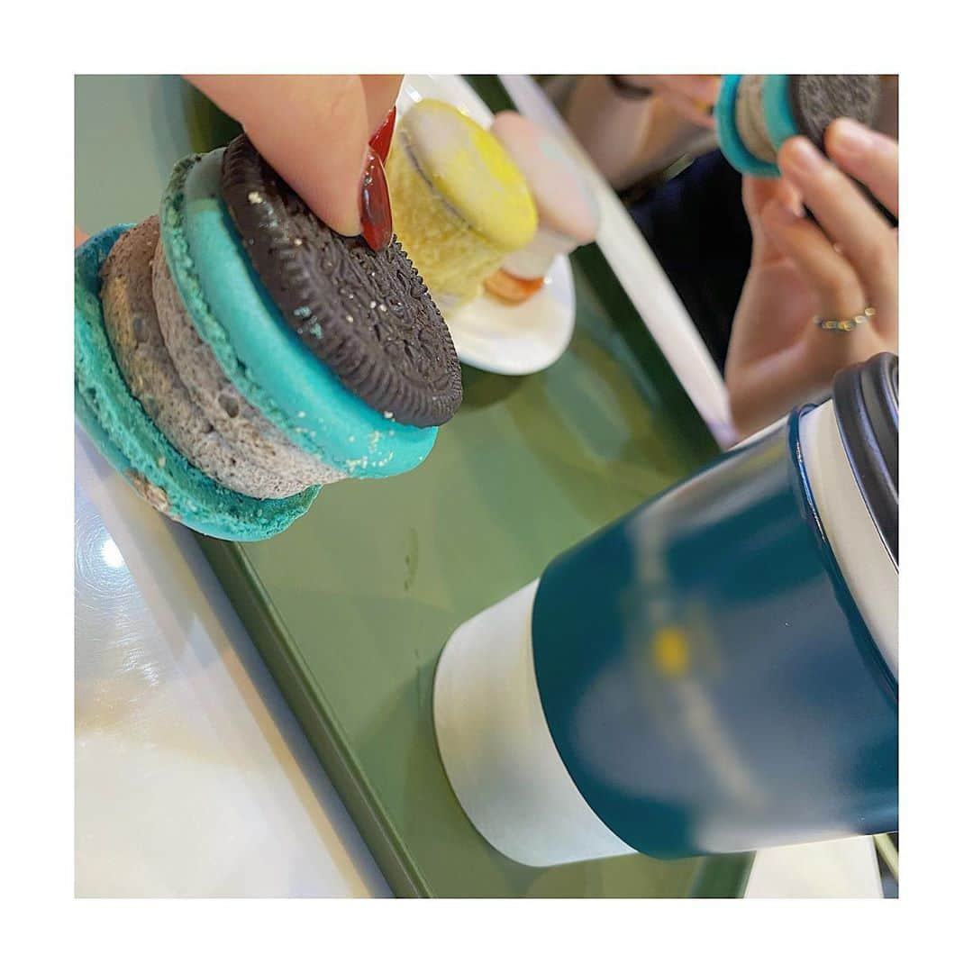 YURINAさんのインスタグラム写真 - (YURINAInstagram)「・﻿ 🇰🇷🧁🍪💙🍓🍠﻿ ﻿ 📸 #韓国マカロン #トゥンカロン﻿ ﻿ ﻿ 韓国マカロン初めて食べたんですけど﻿ ﻿ 美味しすぎてびっくりしました😳🤤﻿ ﻿ ﻿ 見た目も可愛いプラス美味しい……♡﻿ ﻿ ﻿ 黄色っぽいマカロンは私の大好きなあの味です(笑)﻿ 何かわかりますよね？😊﻿ ﻿ ﻿ ﻿ - - - - - - - - - - - - - - - - - - - -﻿ ﻿ ﻿ 今日の試合は天候不良の為中止となりました☔️﻿ ﻿ 残念ですね…。﻿ ﻿ 明日も雨みたいなので 皆さんも気をつけてお出かけして下さいね⚠️﻿ ﻿ ﻿ ﻿ ﻿ #オリックス #BsGirls #Bs2020 #avex﻿ #baseball #プロ野球 #ORIX #Buffaloes﻿ #超革新系 #勝紺 #京セラドーム大阪 ﻿ #ほっともっとフィールド神戸 #オリ姫 ﻿ #yurina_359  #BsGirls2020 #performer﻿ #dance #全力パフォーマンス #followme﻿ #高身長女子 #筋トレ女子 #黒髪ストレート ﻿ #野球好きと繋がりたい #インナーカラー﻿ #韓国スイーツ #韓国風カフェ ﻿ #韓国グルメ #マカロン﻿」10月8日 22時27分 - yurina_bsgirls_359