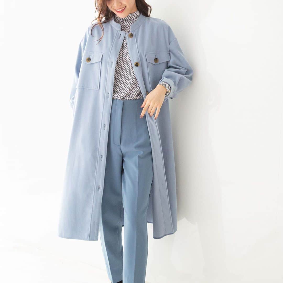 NARACAMICIE Japanさんのインスタグラム写真 - (NARACAMICIE JapanInstagram)「Recommended﻿ ﻿ JACKET﻿ 品番30-02-21-602﻿ ﻿ 新作のロングジャケットは﻿ 袖のボリューム感が可愛いイチオシアイテム。﻿ ボタンを止めてワンピース風に﻿ 着ていただくのもオススメです♡﻿ ﻿ ﻿ #naracamicie #fashion #2020aw #2020秋冬 #秋冬 #ファッション #コーディネート #カジュアル #ナラコーデ #大人カジュアル #カジュアルファッション #カジュアルコーデ #ジャケットコーデ #ロングジャケット #オフィスカジュアル #お仕事コーデ #きちんと見え #通勤服 #エレガント #エレガントコーデ #上品 #上品コーデ #上品カジュアル #ワントーンコーデ #きれいめカジュアル #きれいめコーデ #きれいめファッション #キレイめカジュアル #きれいめスタイル #ボリューム袖」10月8日 22時29分 - naracamicie_jp