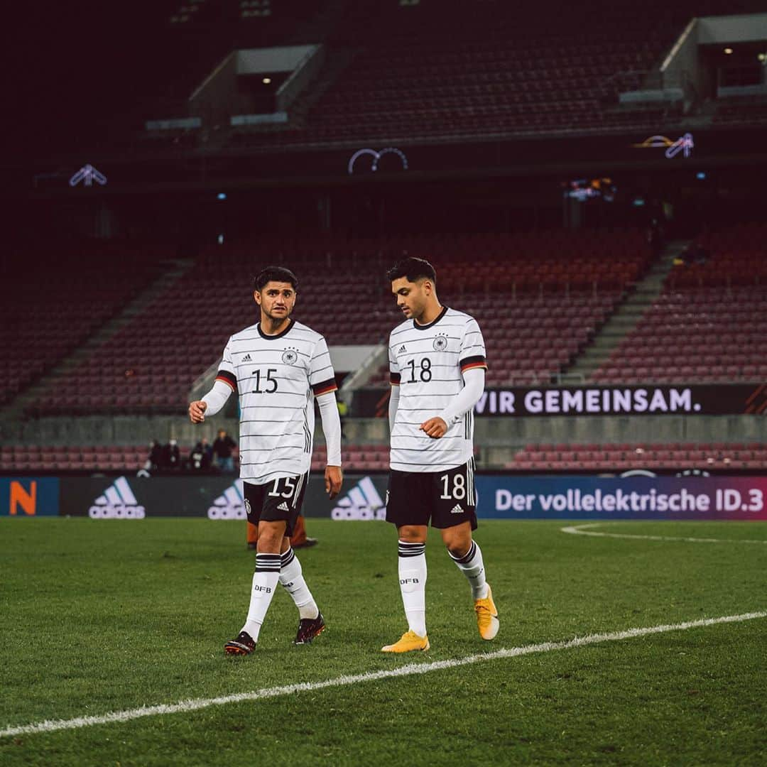 ナディアム・アミリさんのインスタグラム写真 - (ナディアム・アミリInstagram)「Still a surreal feeling to represent my country 🙏🏼🇩🇪  @dfb_team」10月9日 4時02分 - nadiemamiri18