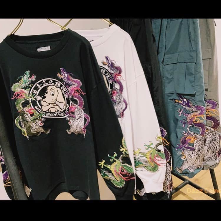 田名部生来さんのインスタグラム写真 - (田名部生来Instagram)「. #GALFY   #BADBOY さんの展示会に🐶🦴 地元を思い出す ファッション代表。 進化してこんなに かわいいなんてネ♥♥♥卍 着るのたのしみ♥♥♥」10月8日 22時53分 - mnkspnpn