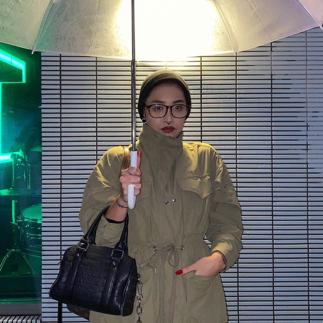 Amamiさんのインスタグラム写真 - (AmamiInstagram)「雨嫌いだけどスキっ」10月8日 23時27分 - amamiqueen