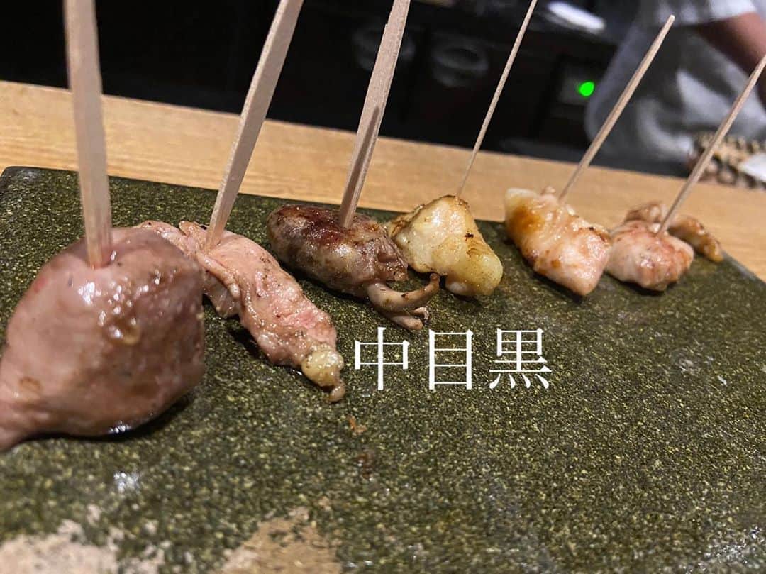 あろえグルメのインスタグラム：「🐬いぐち🌱 食べログ3.74 中目黒 ． ちゃんとした焼鳥のおみせ全然行ったことないんだけど、おいしすぎておいしすぎてしあわせだったぁ😍😍😍なんか焼肉より好きかも！って心に迷いがでた！🥺笑 なんか思い出したら、また早く焼鳥たべたい、ってうずうずしちゃう 最初のコロッケも、おいしくてあのサイズなら15個たべたかったの〜〜🥺💡 ．  #東京グルメ#ディナー#東京観光#カフェ#洋食#instagood#fff#lfl#インスタ映え #表参道カフェ#渋谷グルメ#東京グルメ#カフェ巡り#焼肉#恵比寿グルメ#代官山グルメ#イタリアン #グルメ#グルメスタグラム#三軒茶屋カフェ#吉祥寺カフェ#六本木#西麻布#コース料理#神泉#神泉グルメ#食べログ #表参道グルメ#グルメ好きな人と繋がりたい#焼鳥#中目黒グルメ」