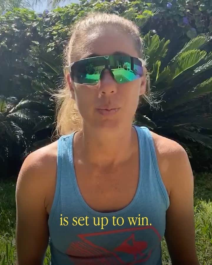 エイプリル・ロスのインスタグラム：「This #WorldSightDay, I’m joining @Oakley and @OneSight to raise awareness for millions of kids who don’t have the eyeglasses they need. Let’s make sure every kid, whether they compete in a sport, or in the classroom, is set up to succeed. Make a difference today at onesight.org. #ForTheLoveOfSport #TeamOakley 🤓😎」