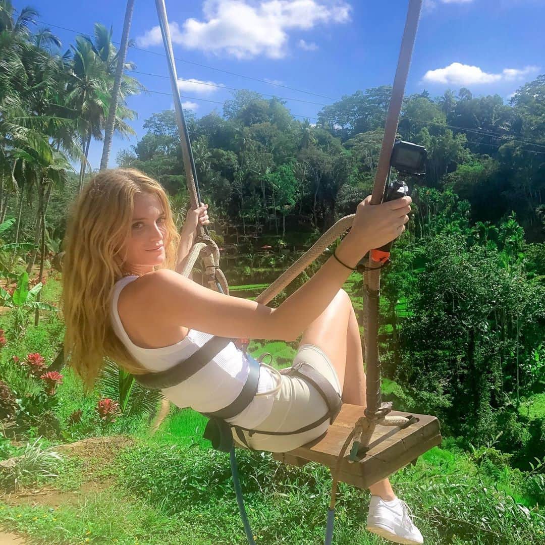 Sports Illustrated Swimsuitのインスタグラム