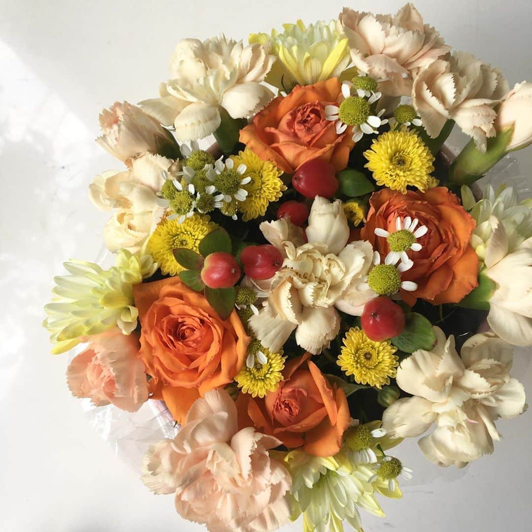 増山敬子さんのインスタグラム写真 - (増山敬子Instagram)「離れてるけどいつも通じ合ってるね💗 また早く逢いたいよ🥺✨✨ #thankyou#loveflowers」10月9日 0時22分 - keikomasuyama