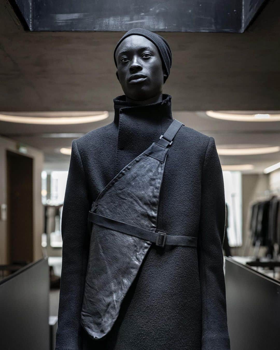 レクレルールのインスタグラム：「BORIS BIDJAN SABERI AW20 Esoteric silhouettes meticulously cut in avant-garde fits —the best of Saberi's progressive vision. Discover new arrivals in stores and on leclaireur.com  #Leclaireur #conceptstore #menswear #BorisBidjanSaberi #11byBBS #aw20」
