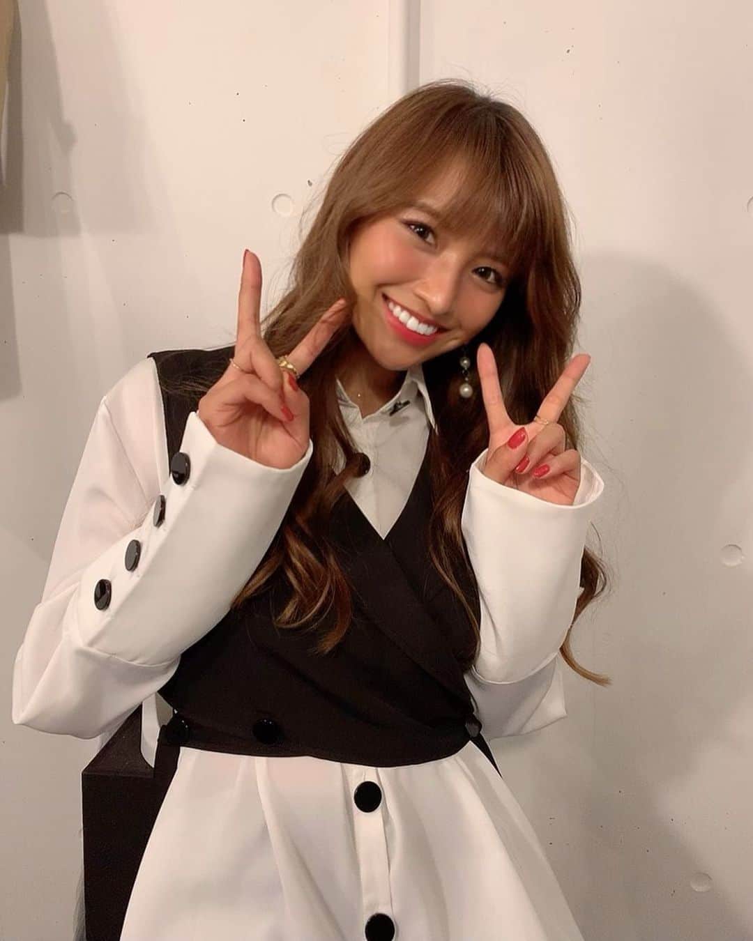 MARIA-Eさんのインスタグラム写真 - (MARIA-EInstagram)「﻿ 取り急ぎ…#原宿RENON Preopen﻿ 「Beatree special」公開収録ライブに﻿ お越しくださった皆様、ありがとうございました❤️﻿ ﻿ 久しぶりのLIVE！久しぶりのお客様！﻿ 嬉しくて嬉しくて﻿ 思わずステージの上で涙が溢れそうでした😭﻿ ﻿ 今回のLIVEは、FM FUJIの番組「#Beatree」にて﻿ 11月10日放送予定です✨﻿ また改めてお知らせさせていただきます📻﻿ ﻿ #LIVE #stage #radio」10月9日 0時43分 - maria.eeee