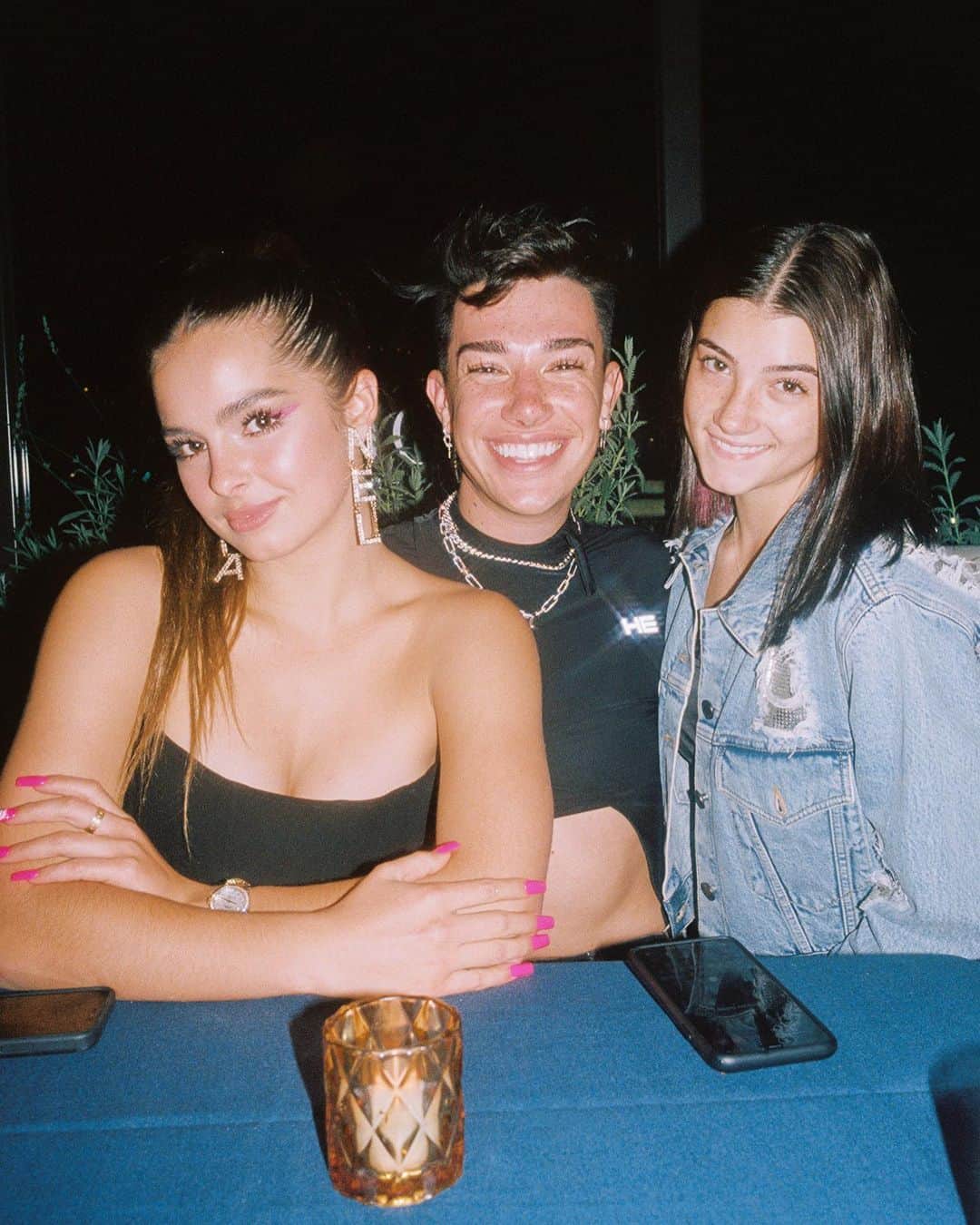 Bryant Eslavaのインスタグラム：「/ BIRTHDAY DINNER PHOTOS @addisonraee ✨🎂 • check out my editing app: @everbloom 🌸」