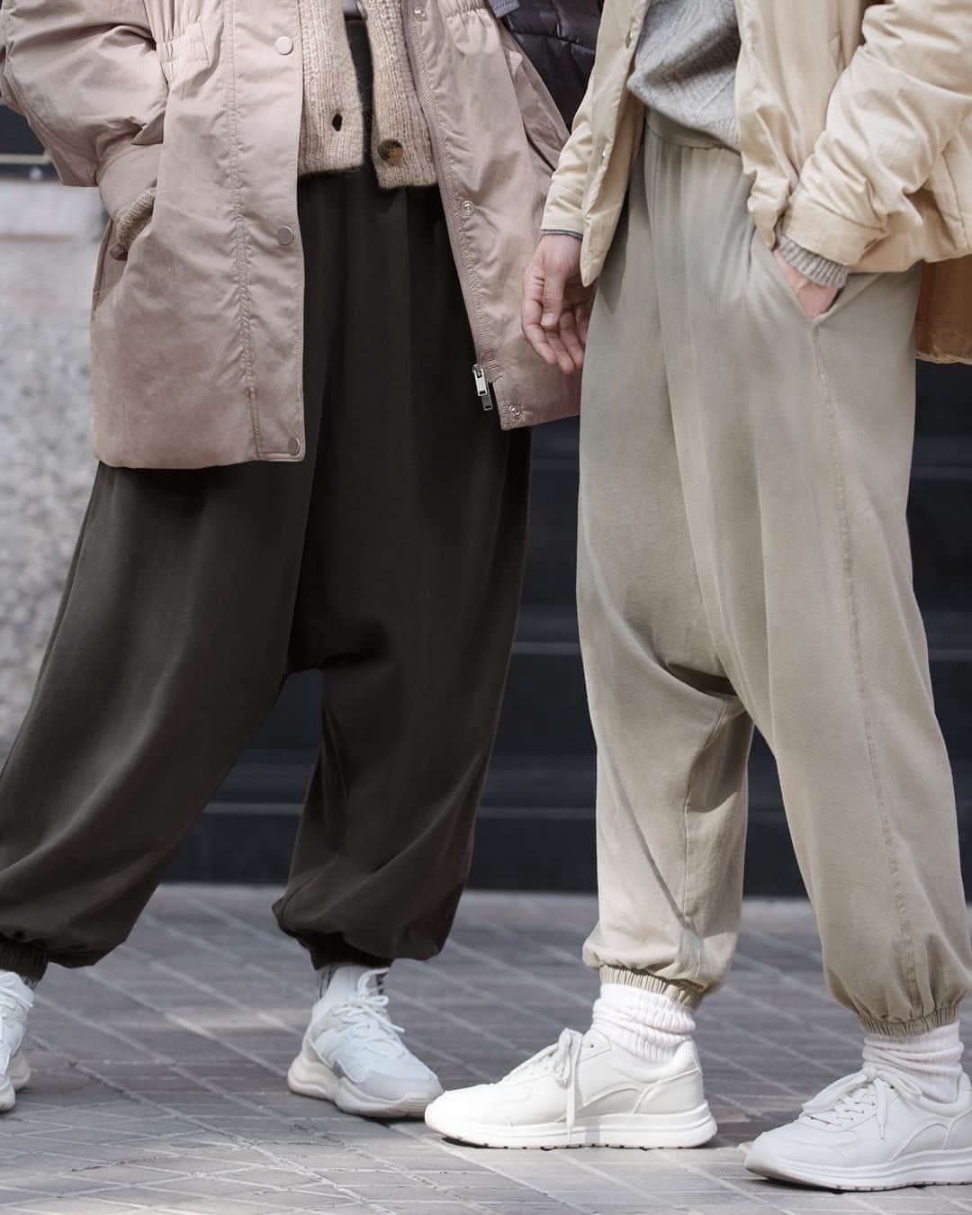 Oyshoさんのインスタグラム写真 - (OyshoInstagram)「Wear it anywhere. New Harem pants, relaxed but so urban. ⁣ .⁣ #oysho #oyshosport #homewear #newin」10月9日 1時01分 - oysho