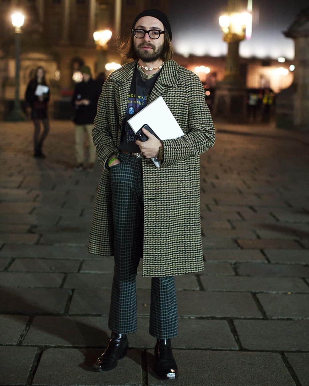 スコット・シューマンのインスタグラム：「Oh it’s getting dangerously close to coat season!! I took this image before a Céline show in Paris but forgot to post it! It really reminds me of cool nights in Paris」