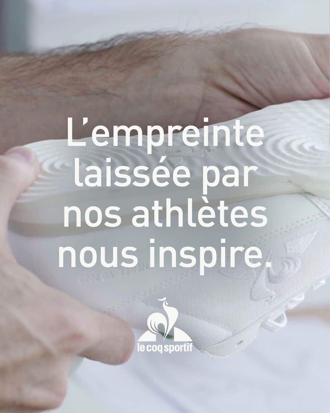 ルコックスポルティフさんのインスタグラム写真 - (ルコックスポルティフInstagram)「🤝 L’empreinte laissée par nos athlètes, nous inspire. ————————— 🤝 The footprint left by our athletes inspires us.  #SEDD2020 #LocaleVégétaleNaturelle #EmpreintesPositives」10月9日 1時06分 - lecoqsportif