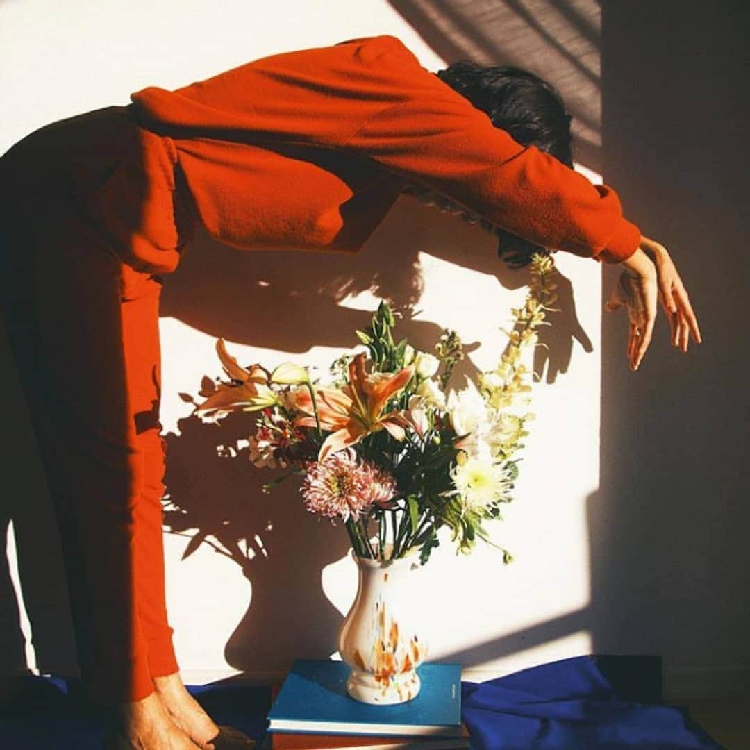 ベンシモンのインスタグラム：「Mood de fin de semaine... #helloweekend J-1 !  📸 @delficarmona ​#inspiration #mood #bensimon」