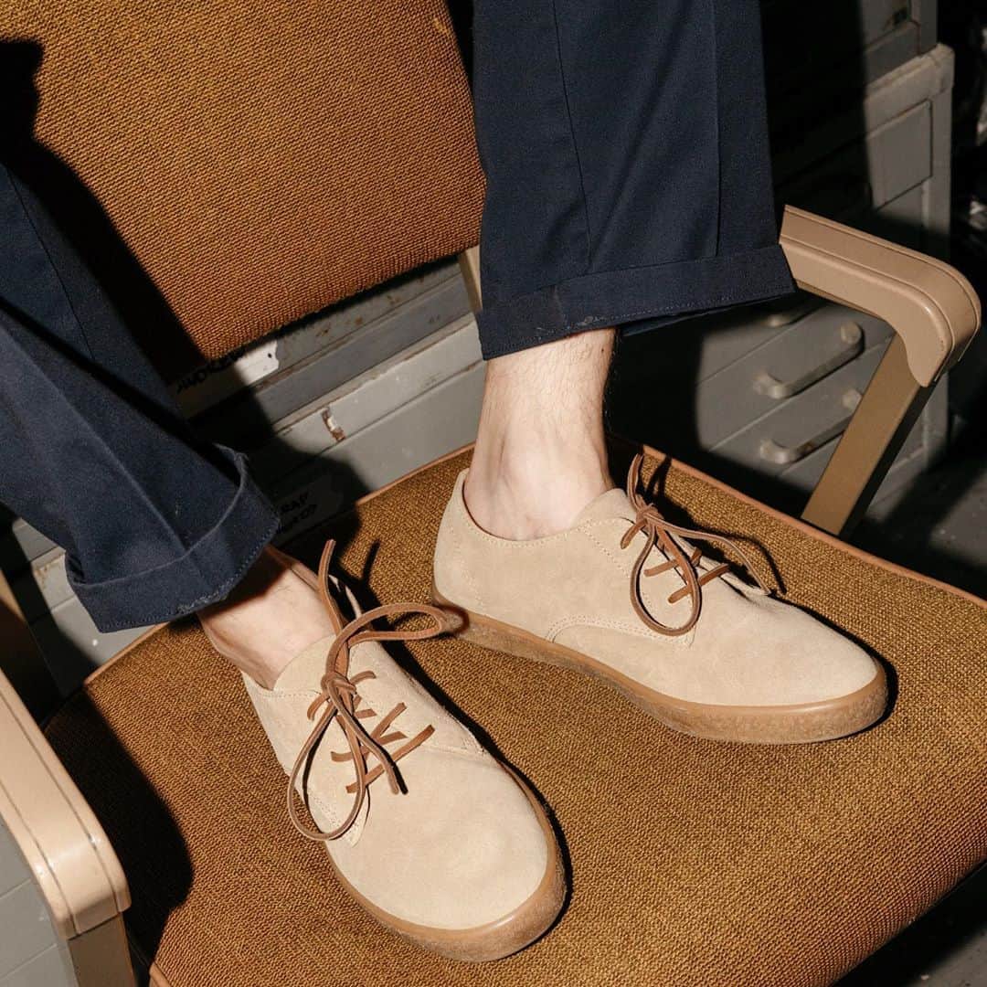 シービーズのインスタグラム：「@condenasttraveller named our Sun-Tans Bucks a must-have for your next vacation. Can you blame them? With good looks and timeless style the buck is a true casual that provides all of the same comfort of our classic sneakers. 🔥」