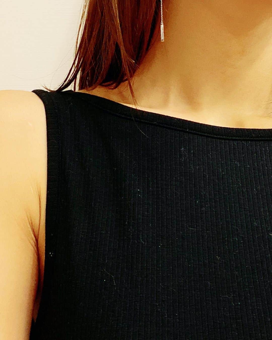 片山麻紀子さんのインスタグラム写真 - (片山麻紀子Instagram)「. 背中あきのお洋服のインナーに﻿ 一枚でももちろん﻿ ﻿ とっても使えるこの子👌﻿ ﻿ 日本製で肌ざわりがきもち良い﻿ Comfort linjerieライン。﻿ ﻿ 素材、生産工程、アニマルフリー…﻿ とてもサスティナブル🌏﻿ ﻿ LIBJOIEのオンラインストアから﻿ 購入できます！﻿ ﻿ ﻿ #bodysuits﻿ #libjoie」10月9日 12時07分 - akiko810k