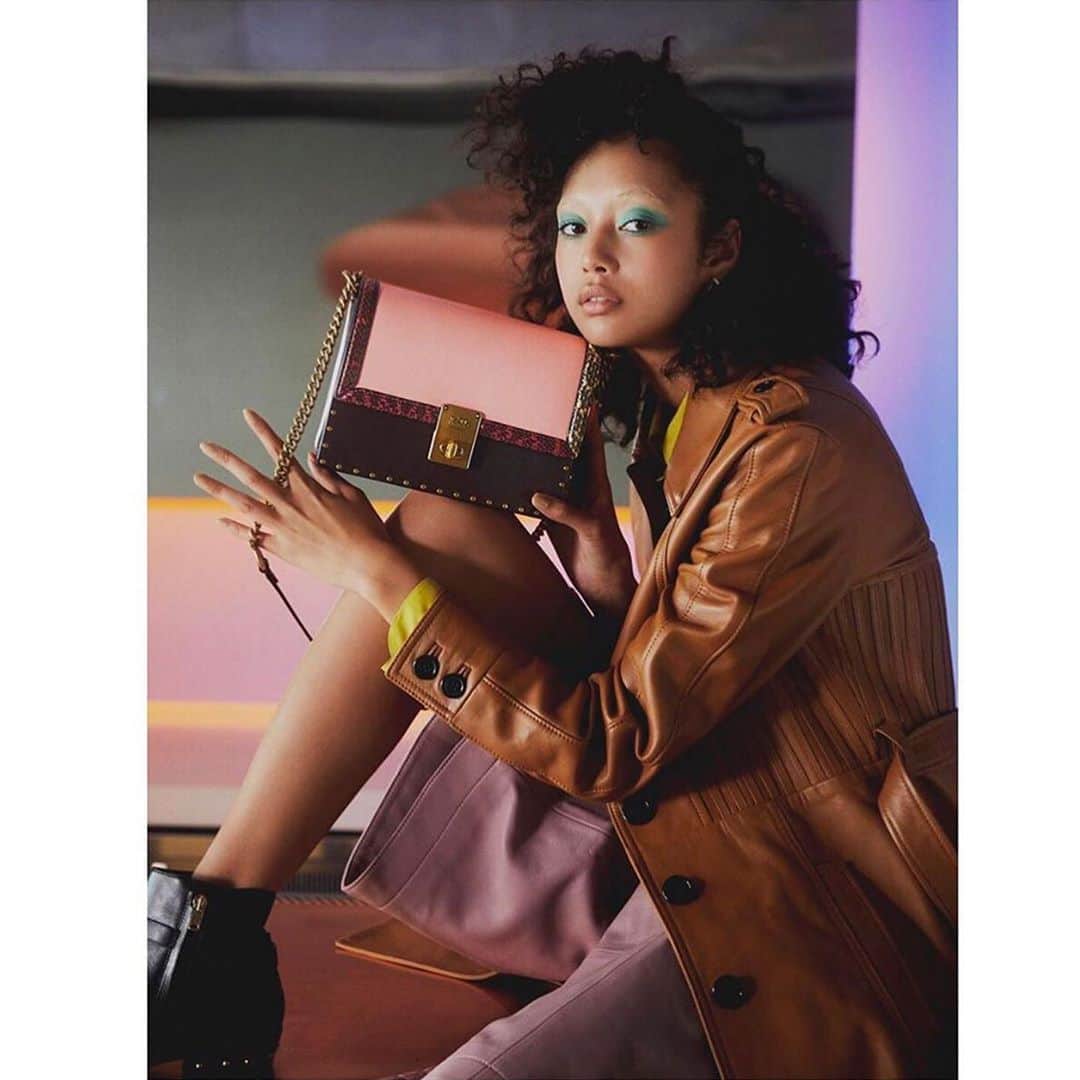Yusuke Saekiのインスタグラム：「New work @voguejapan  #photography @bun5o  #styling @kumicomics  #hair @kotaro_onuma  #model @aria_polkey  #fashion #coach #voguejapan #fashionphotography #eightpeace_management」