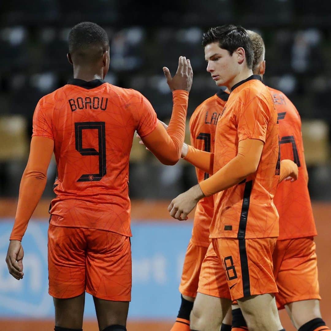 サッカー オランダ代表チームさんのインスタグラム写真 - (サッカー オランダ代表チームInstagram)「Jong Oranje won vanavond de EK-kwalificatiewedstrijd met 5-0 van Jong Gibraltar 🦁💪  #JongOranje」10月9日 4時55分 - onsoranje