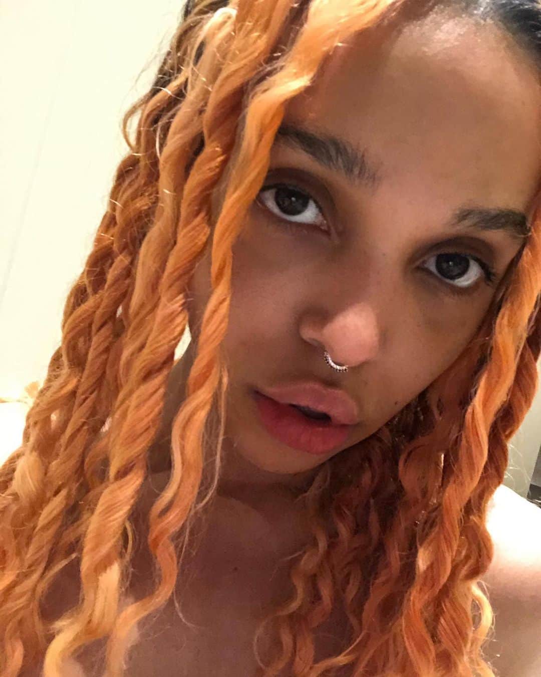 のインスタグラム：「peachy keen, jelly bean」