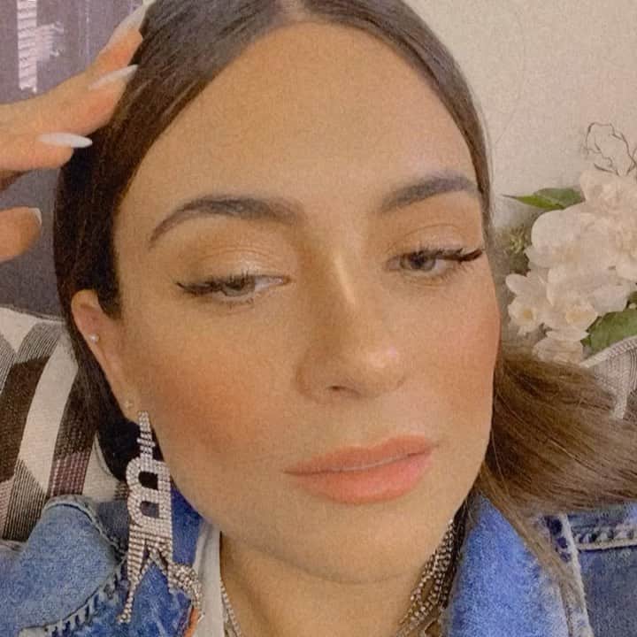 Ana Brenda Contrerasのインスタグラム