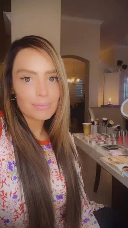 のインスタグラム：「Havana Nights Palette 🎨 +Missoni Vibes + Kevin Aucoin + Vanity + 🦋」