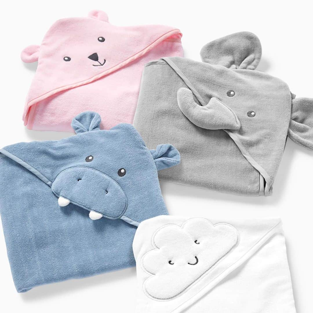 カーターズさんのインスタグラム写真 - (カーターズInstagram)「Drip, drip, dry! 🛁 Which soft towel is your favorite?! 🧸🦛☁️🐘 #splishsplash #babysoft #lovecarters」10月9日 6時09分 - carters