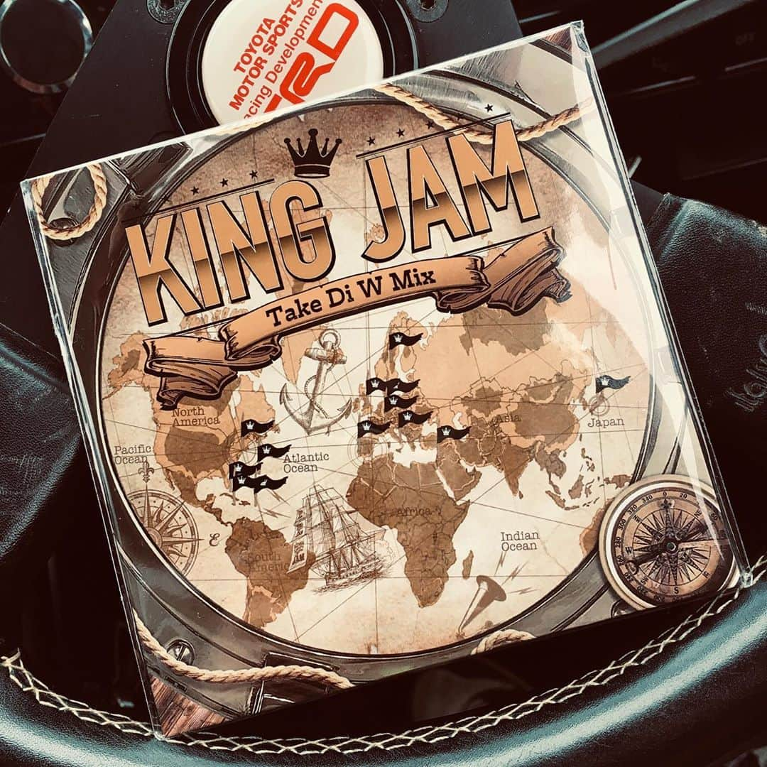 山田スタジアムのインスタグラム：「ピッカル君のCD。KING JAM！  #ピッカルの今夜もヤーマン #ピッカル君 #kingjam」