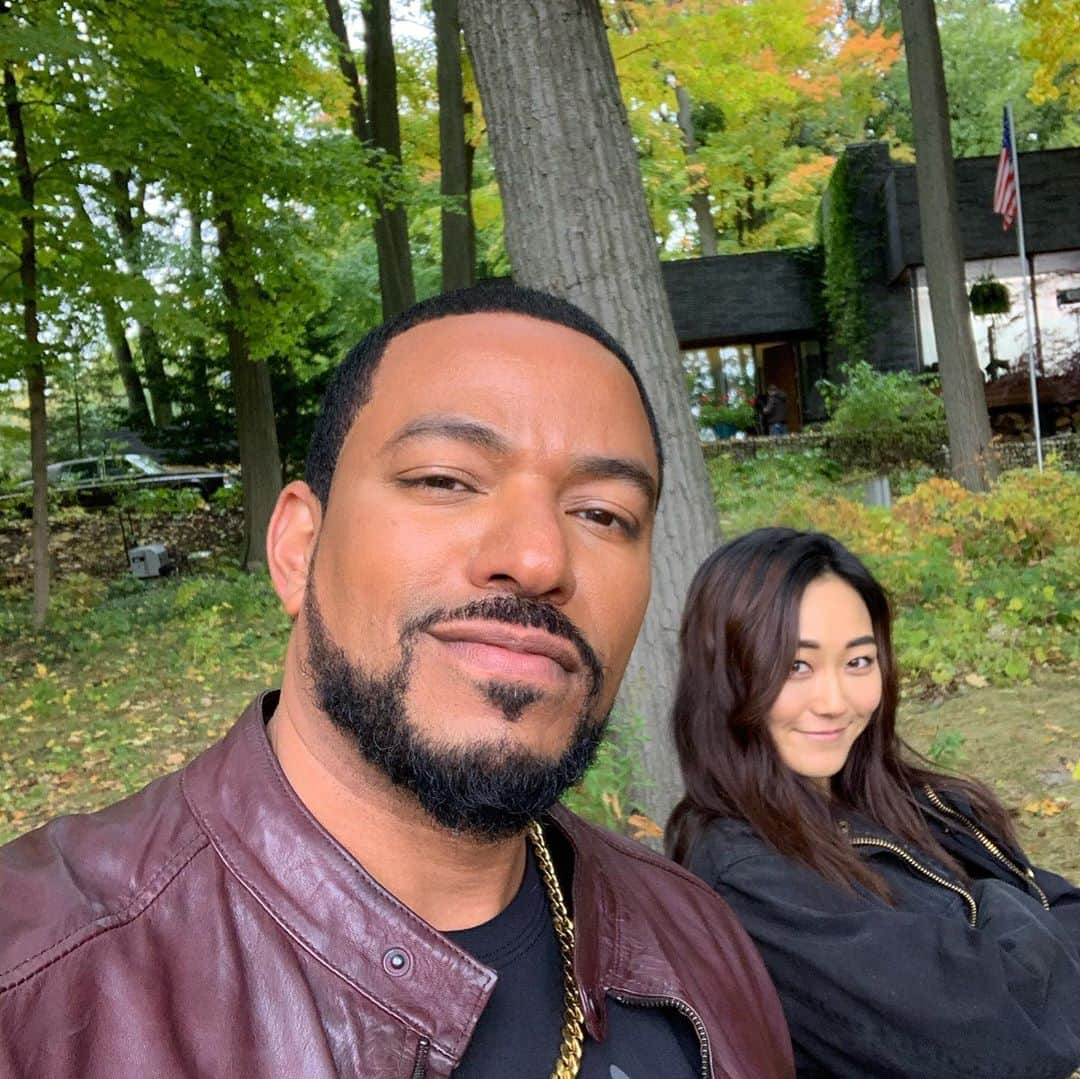 ラズ・アロンソのインスタグラム：「An homage to the dynamic duo @karenfukuhara (my food friend) & @tomerkappon (stole my mothers milk cow season 1 & returned it season 2) aka #Kimiko & #Frenchie! Wait until you see what happens with them!!!! @theboystv #Seasonfinale」