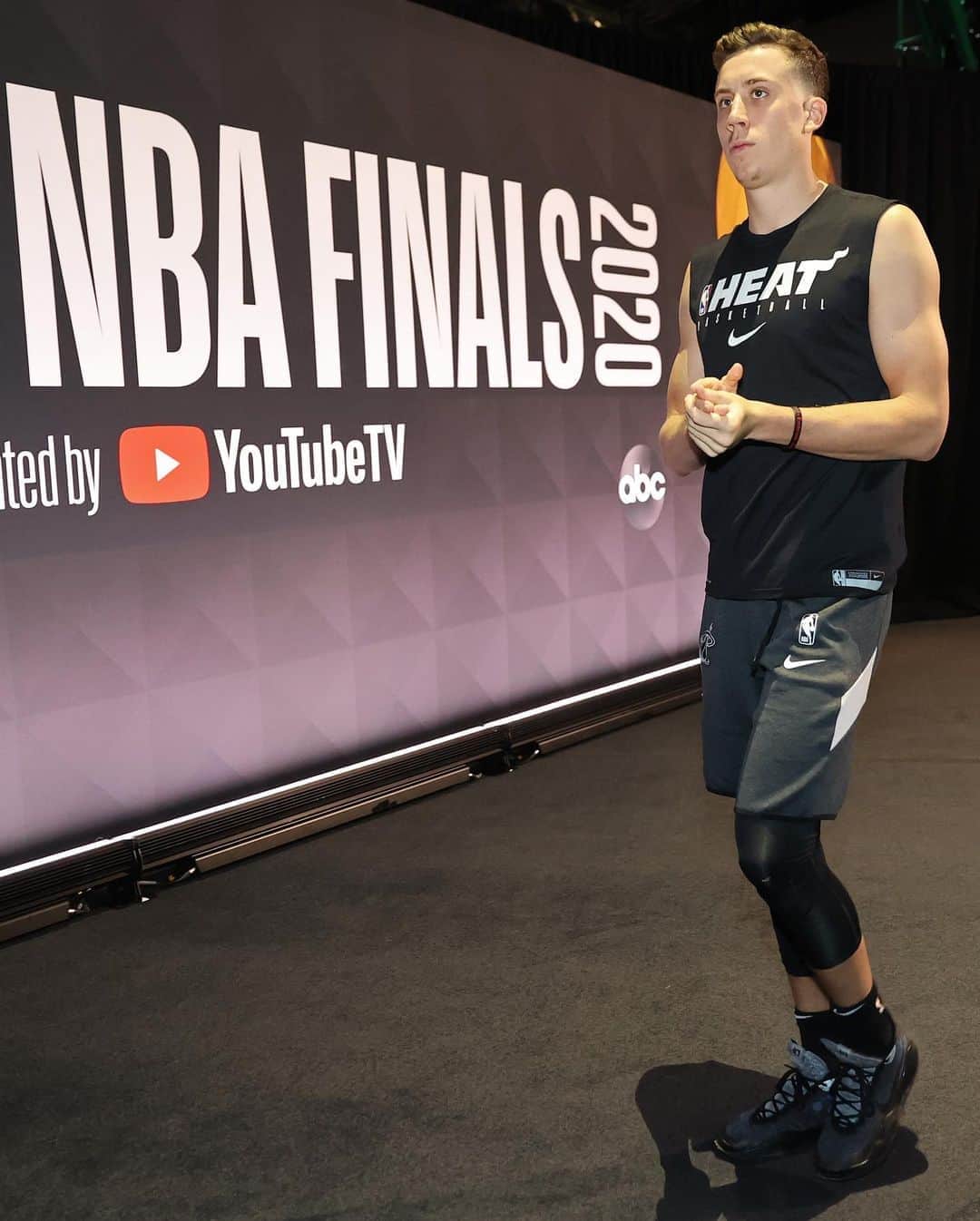NBAさんのインスタグラム写真 - (NBAInstagram)「From D-III Williams College, to @umichbball, to @sfskyforce and now playing in the #NBAFinals for the @miamiheat!  @d_bo20 & the Heat take on the Lakers in Game 5 9:00pm/et Friday on ABC!」10月9日 8時07分 - nba