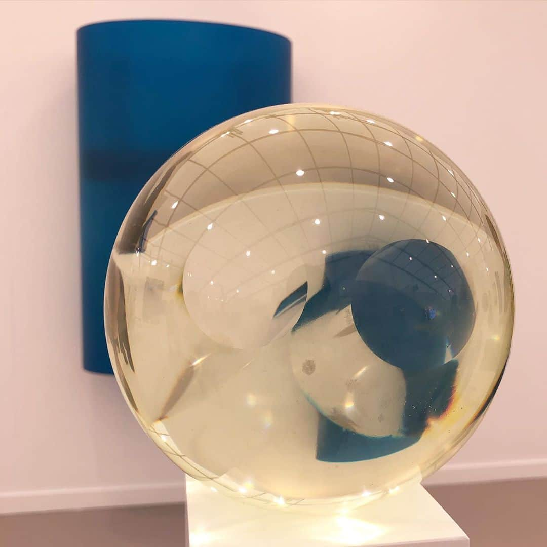 岡田育さんのインスタグラム写真 - (岡田育Instagram)「“Reflections” . #jamescasebere #dougaitken  #vanderleilopes #peteralexanderartist #helenpashgian and more #friezeartfair2019」10月9日 8時34分 - okadaic