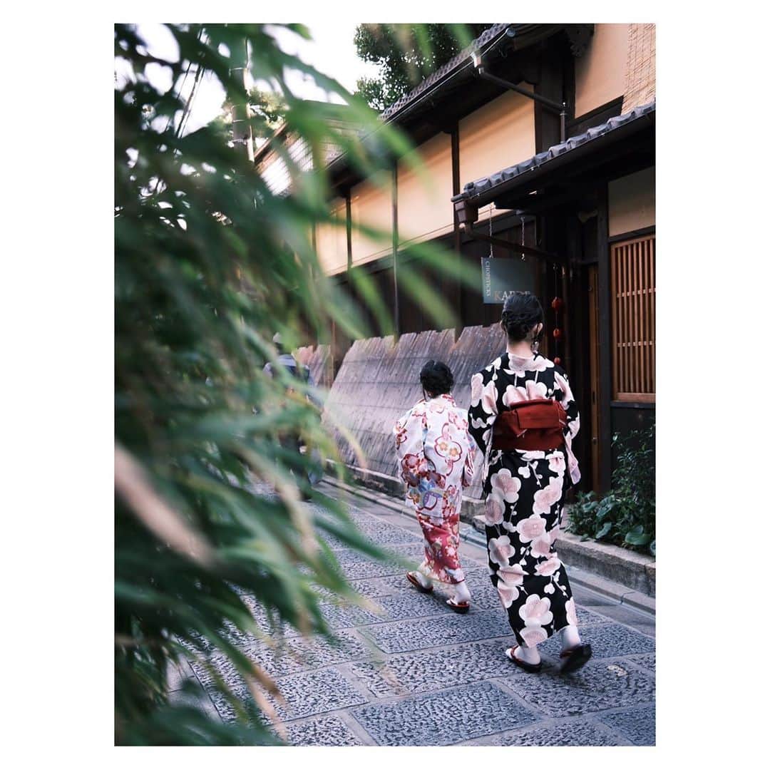 有働真帆のインスタグラム：「In Japan spending time with my family😊☺️🇯🇵⛩ @mahopics 📷 #fujifilm #x100v」