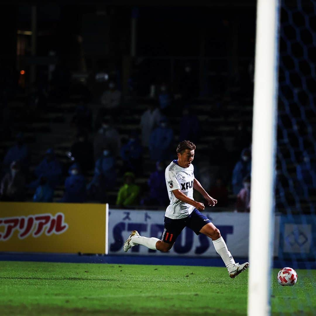 FC東京オフィシャルグッズさんのインスタグラム写真 - (FC東京オフィシャルグッズInstagram)「🔵🔴 vs #川崎フロンターレ  最前線で道を切り開くために走り続けた。 @nagaigg_11  @fctokyoofficial #永井謙佑  #FC東京 #fctokyo #tokyo」10月9日 11時20分 - fctokyoofficial