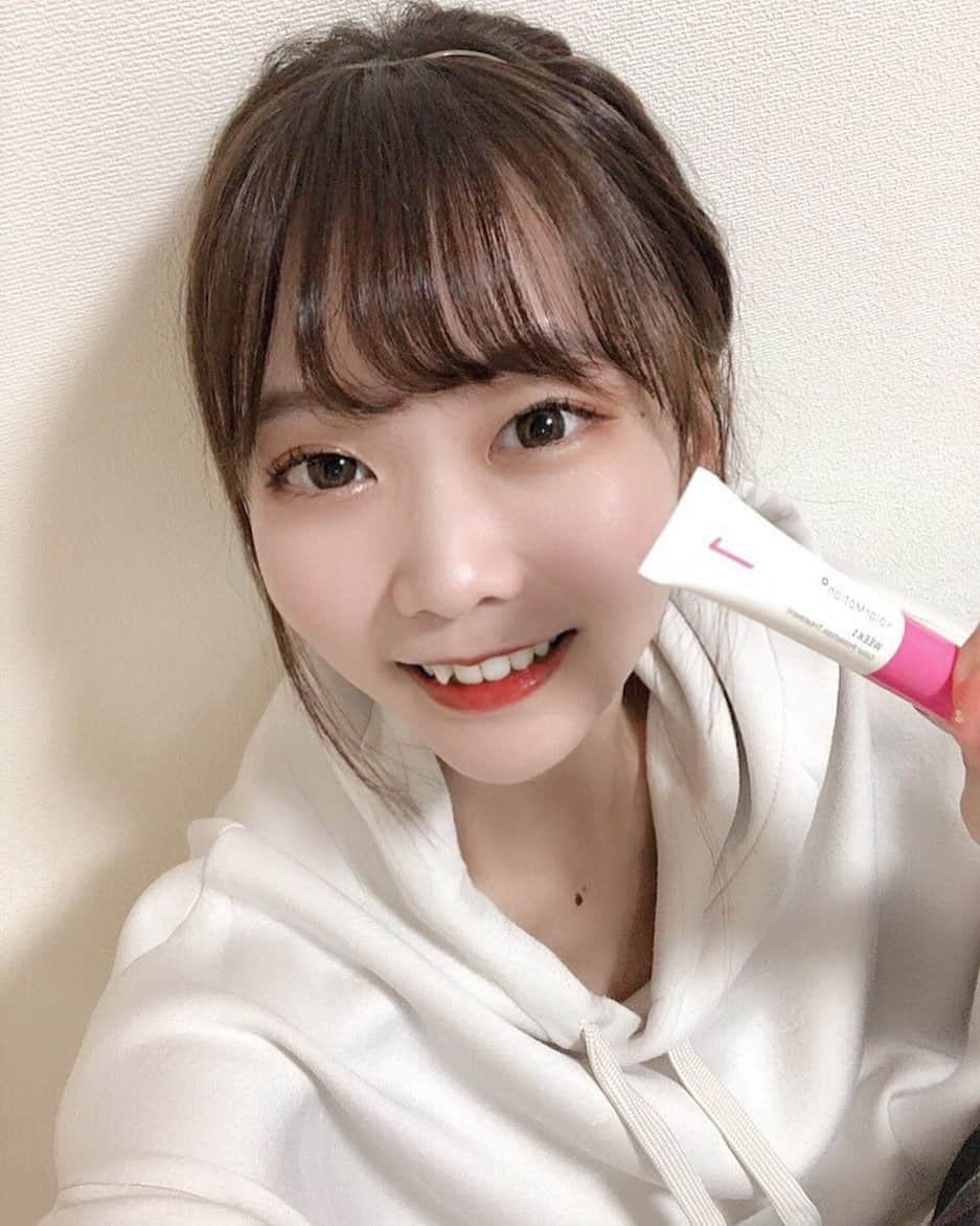 齋藤佳穂のインスタグラム：「4ウィークプログラム💫 1週間ごとに変わる髪の状態に合わせた自宅集中ケア！ 今週は1番🍑発色キープしてくれる〜♪  @wellapro_japan @nyny_official_account  #カラーモーション#4ウィークプログラム#さあサロンに行こう#イルミナカラー#イルミナ#ウエラプロフェッショナル#nyny#さあnynyに行こう」