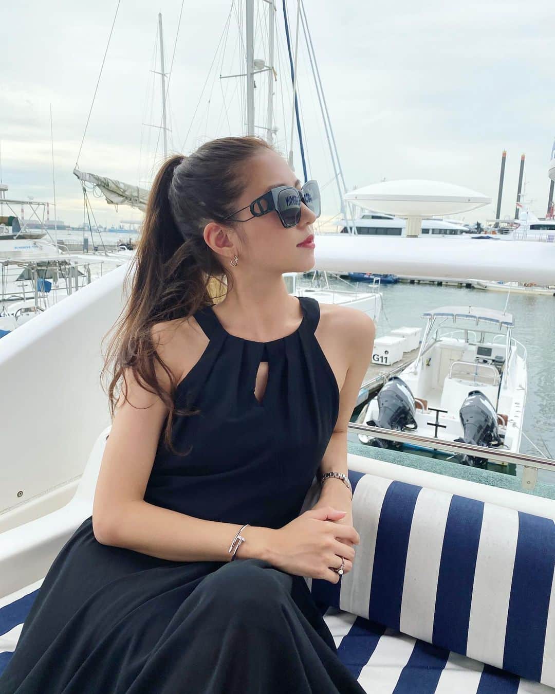 片山夏実のインスタグラム：「I'm in search for fun things to explore in Singapore, since I can't travel. These days I'm into yacht cruising⚓️ . . #singapore #シンガポール　 #crusing #クルージング」