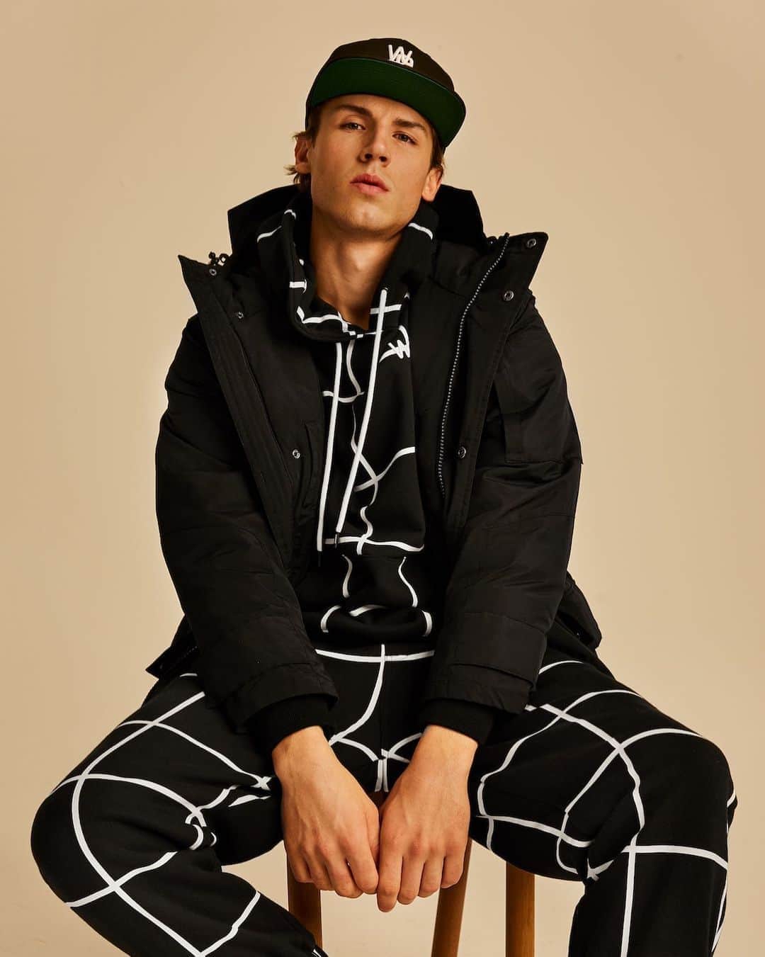 ウィーエスシーのインスタグラム：「Say hello to your new outerwear favorites to keep you warm ❄️ Available online now. Link in bio. • • • • • • ​#wesc #wescfall20 #fallarrivals  #wearethesuperlativeconspiracy #wastedyouth #fw20 #fall #collection #graphictees #fallwear #graphics #hoodie #fallwinter20 #outerwear #jordan1 #lifestyleclothing #cargos #alloverprint #fallclothing #carpenter #fallstyle #parka #streetwear #ootd #kotd #pacsun #graphictshirts #denim #jacketstyle」