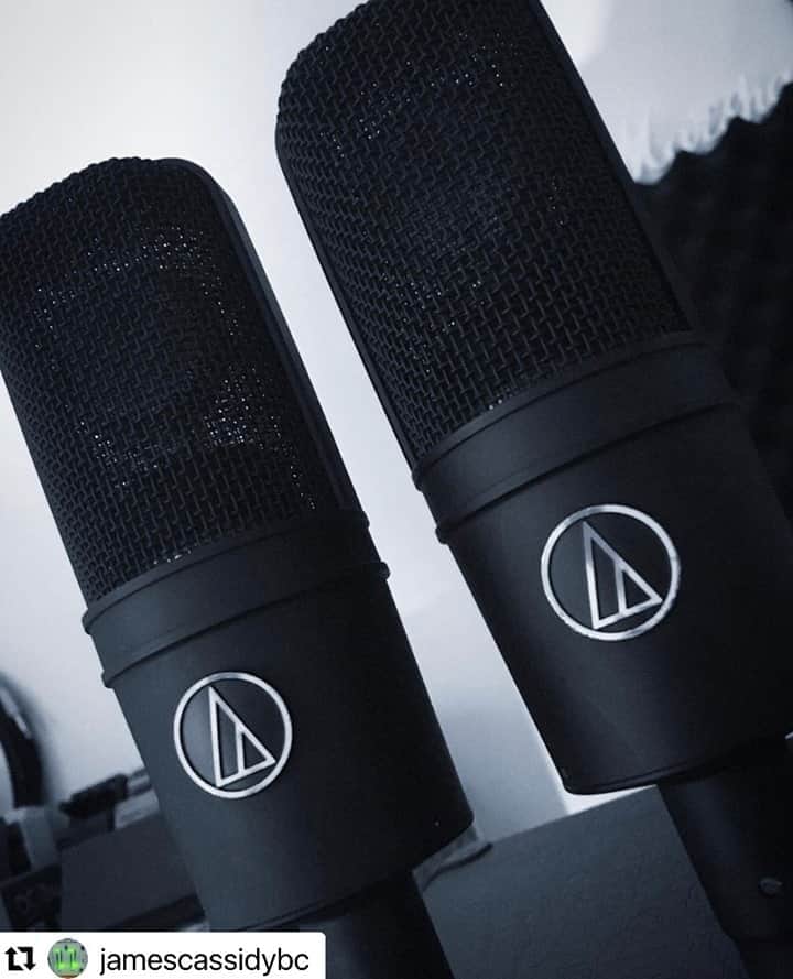 Audio-Technica USAさんのインスタグラム写真 - (Audio-Technica USAInstagram)「#FanPhotoFriday: Two is always better than one! Our AT4040 microphone delivers ultra-consistent sound in a wide variety of studio and live miking applications. Thanks for the tag, @jamescassidybc!⁠ .⁠ .⁠ .⁠ #AudioTechnica #Microphone #AudioGear #Studio #Musician #Recording #AT4040」10月9日 22時02分 - audiotechnicausa