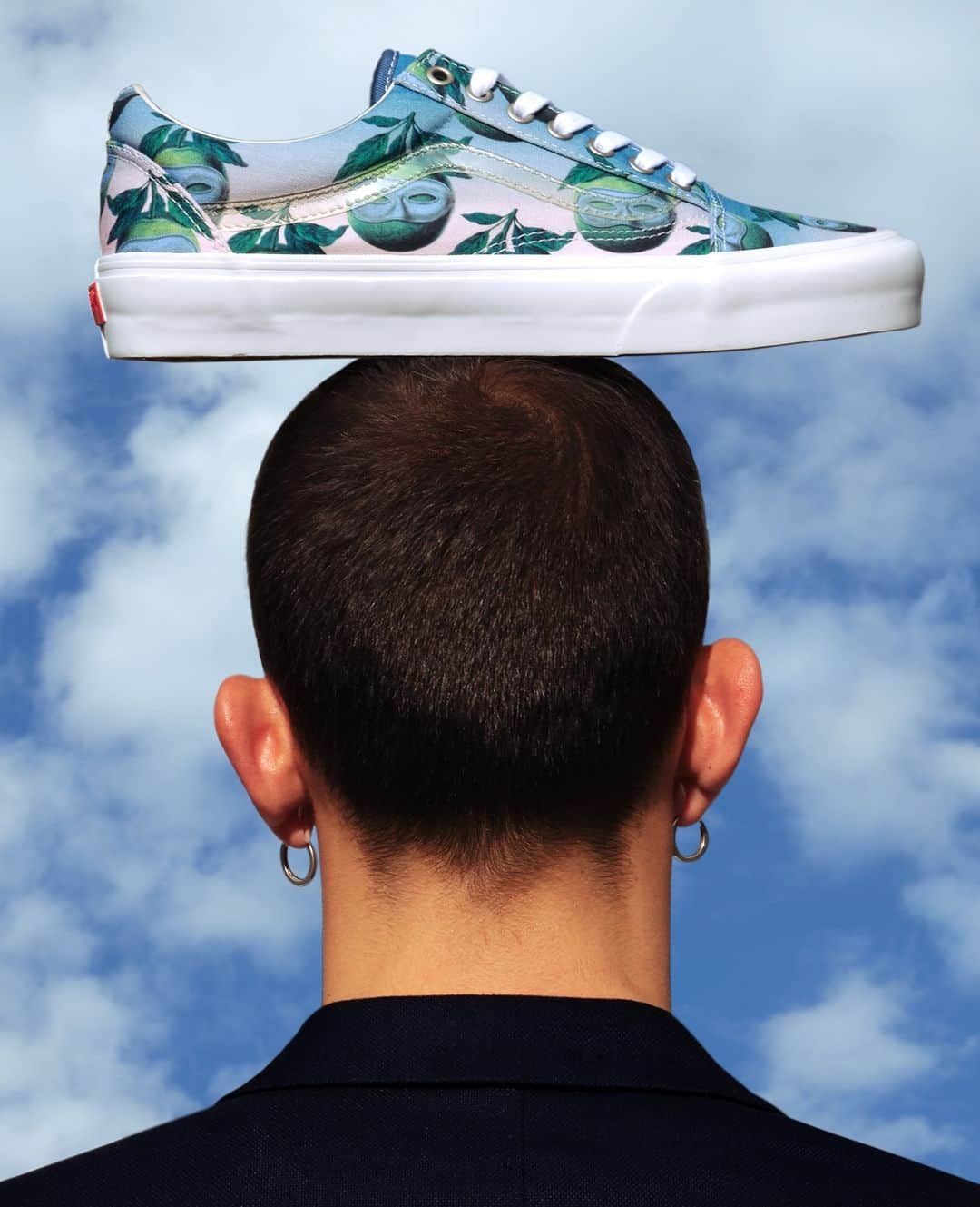 オープニングセレモニーのインスタグラム：「René Magritte’s Souvenir de Voyage on @Vans Old Skool LX, part of our new collab with the footwear brand. See more on stories & shop online on openingceremony.com⁠ ⁠ Work of Art by René Magritte © 2020 C.⁠ Herscovici, London / Artists Rights Society (ARS), New York⁠ ⁠ 📸 by @jimnedd」