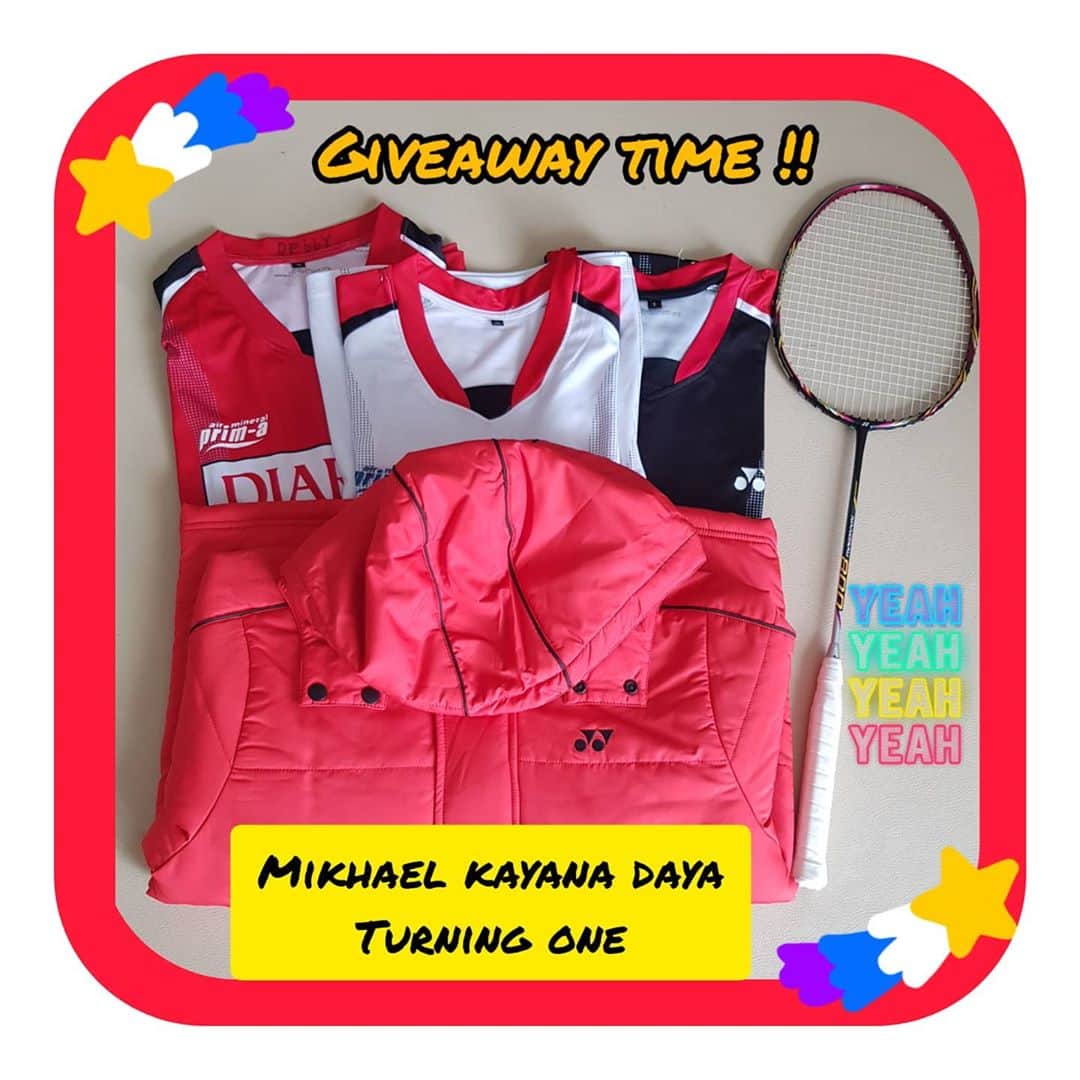 デビー・スサントのインスタグラム：「GIVEAWAY ALERT ❗❗❗  Hi semuanya ikutan giveaway birthday mikhael yuk 😊 #mikhaelturningone  Nah dalam rangka ulang tahun mikhael yang ke 1 tahun nanti di tgl 18 oktober , jadi kita mau bagi hadiah untuk 5 pemenang 😊 ada raket yonex , winter jacket dan 3 jersey ❤  Caranya gampang banget :  》Wajib follow IG @debbysusanto 》Like & comment  》tag 5 teman kamu  ☆ Pemenang akan di pilih dengan cara di undi secara adil ya 👌 ☆ Pemenang akan di umumkan di IG story @debbysusanto pada tanggal 19 oktober  ❤ Good Luck ❤  Hi everyone , lets join this giveaway ❗#mikhaelturningone There will be 5 winner :  badminton racket, winter jacket and 3 jersey  To join you'll need to : - Be sure to follow IG @debbysusanto - mention 5 your friends - Like & comment  This giveaway start from 9 october - 18 october. And we'll be announced at 19 october  ❤ Good Luck ❤」