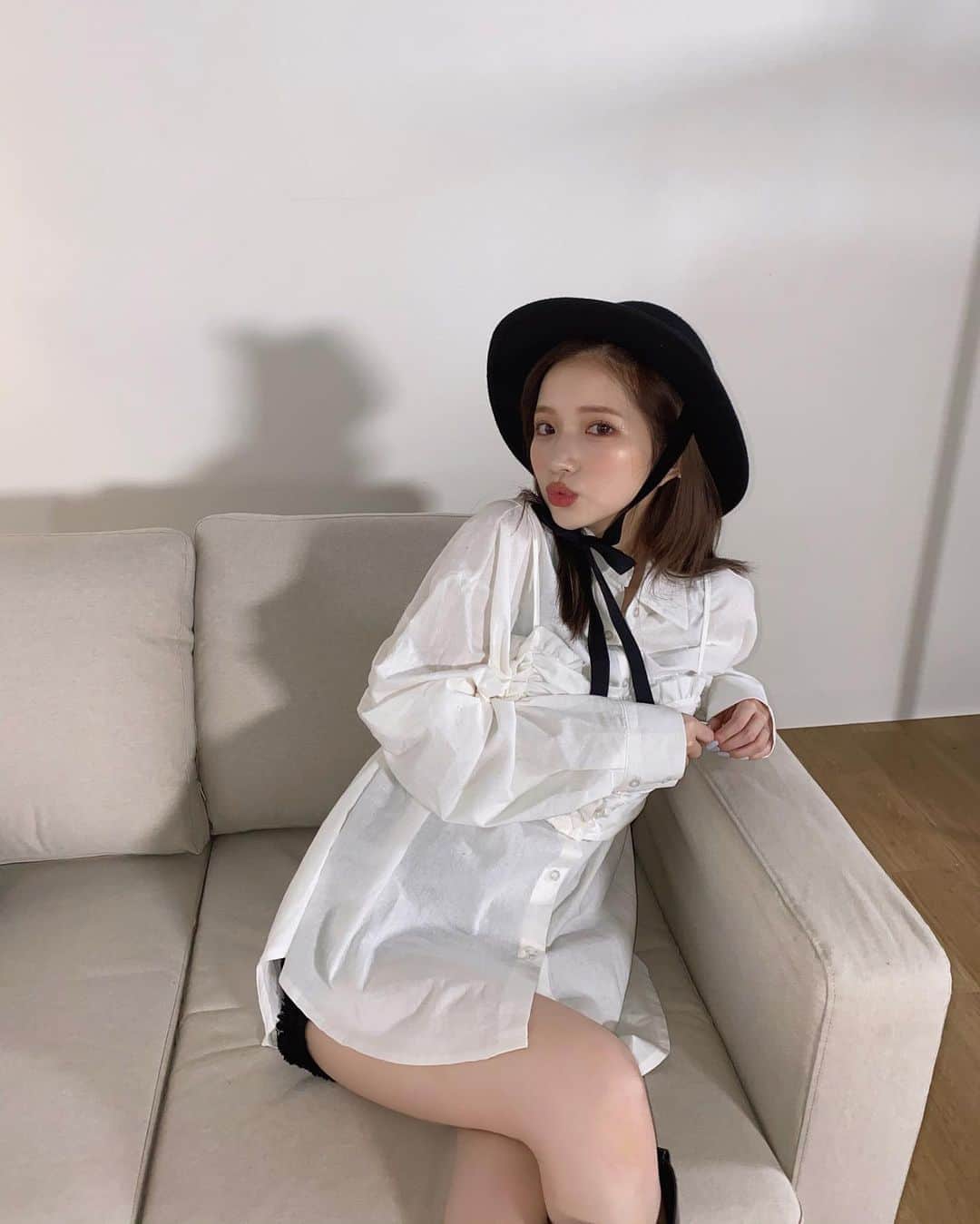 南りほのインスタグラム：「🤍🤍🤍」