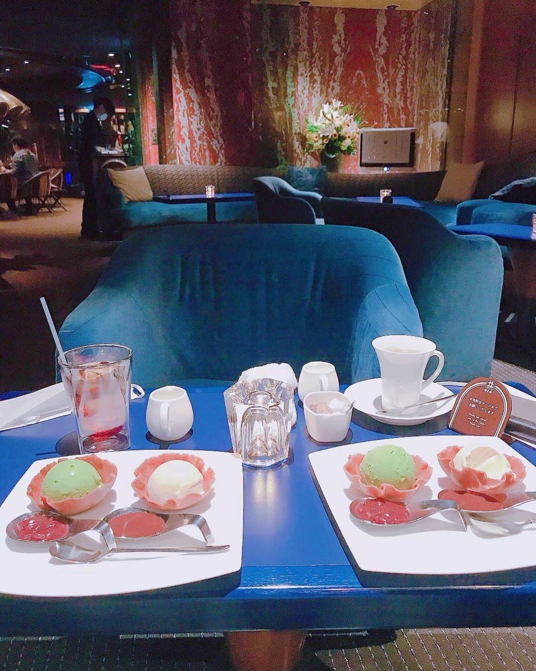橘咲良のインスタグラム：「六本木モンシェルトントン 瀬里奈 #鉄板焼き #ステーキ #六本木  #モンシェルトントン #瀬里奈 #誕生日 #ありがとう #キングラビッツ #橘咲良だぞ🌸」