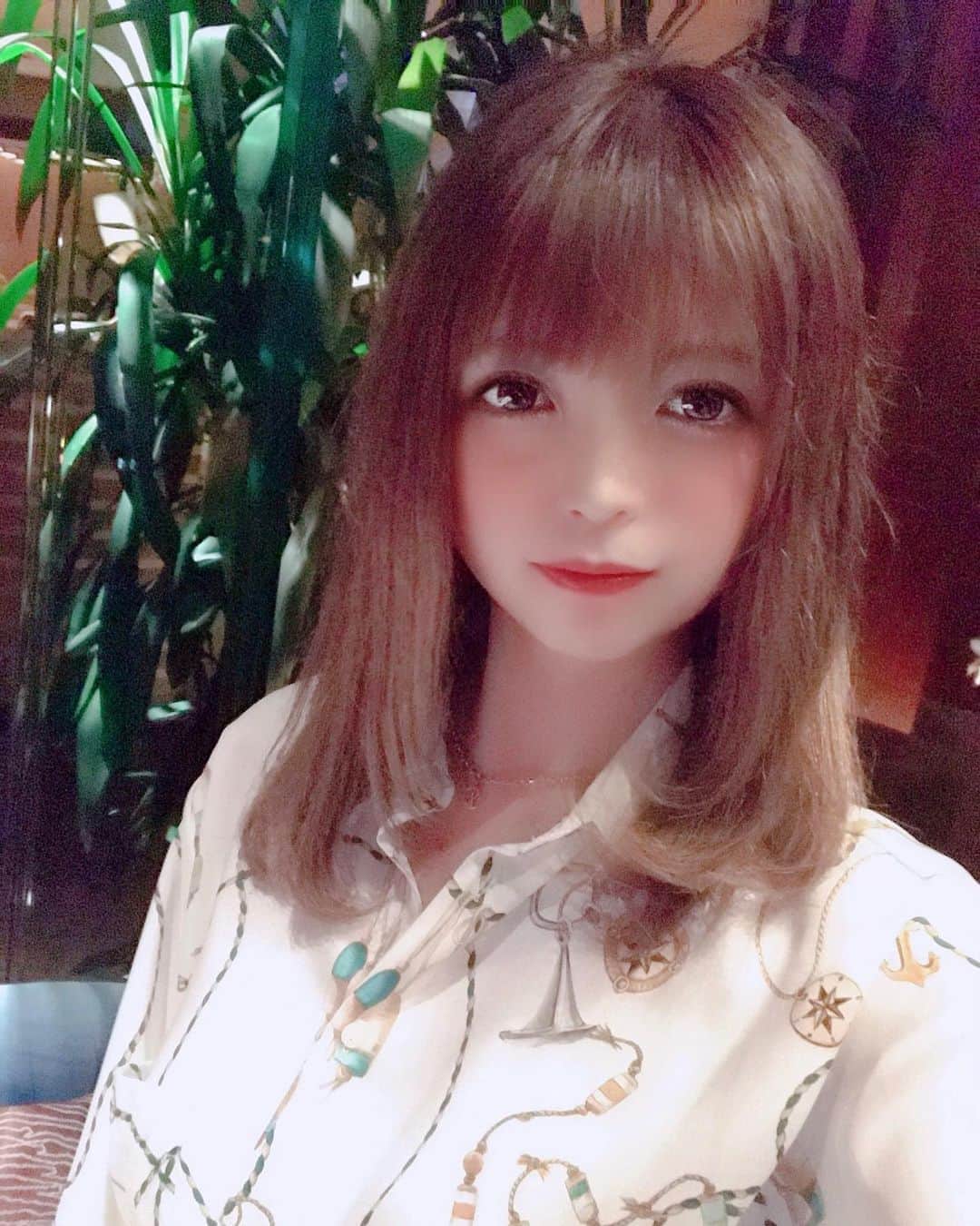 橘咲良のインスタグラム：「誕生日はモンシェルトントン #鉄板焼き #ステーキ #六本木  #モンシェルトントン #瀬里奈 #誕生日 #ありがとう #キングラビッツ #橘咲良だぞ🌸」
