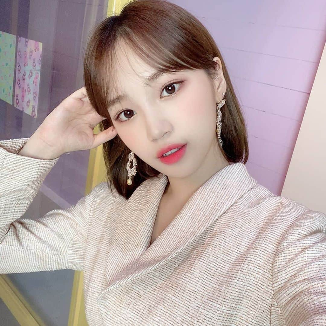 IZ*ONEさんのインスタグラム写真 - (IZ*ONEInstagram)「💜Beware💜  #채원 #チェウォン #IZONE #아이즈원 #アイズワン」10月9日 14時21分 - official_izone