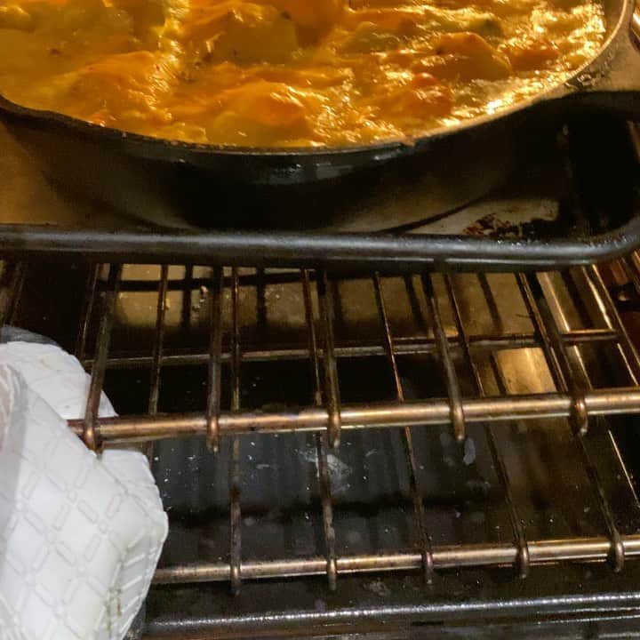 ケリスのインスタグラム：「Truffle butter cauliflower Mac BOUNTYANDFULL.COM it's a lifestyle」