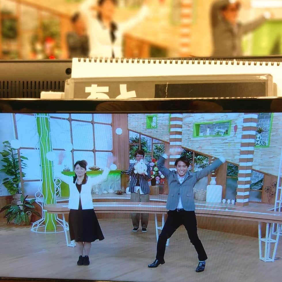 中京テレビ「キャッチ！」さんのインスタグラム写真 - (中京テレビ「キャッチ！」Instagram)「🌳🌳🏡🌷🌷👧🌷👦🌷🌷🏡🌳🌳 子育て応援団★ チュウキョ～くんの すこやかフェスタ2020 🌳🌳🏡🌷🌷👧🌷👦🌷🌷🏡🌳🌳  今年は、オンラインで開催✨✨ きょう9日(金) ～31日(土)まで開催‼️  恩田アナと濱田アナが踊る『ばっちリズム』も公開✨ 古坂大魔王さんもゲスト出演💕  ___  さて、そんなキャッチ！verばっちリズムも公開されました。 …見てくれました？  撮影時＆撮影前の裏側をこっそり公開‼️ ﻿ (*’-’).。o○(撮影当日急遽参加が決まった濱田アナ…合間にがんばって覚えました。さあみなさんの評価は……)  #すこやかフェスタ2020 #親子 #子育て #育児 #PR #中京テレビ #ctvcatch #恩田千佐子 #濱田隼平 .﻿ .﻿ .﻿ 〓検索またはこちらのURLをコピペで→https://www.ctv.co.jp/event/sukoyaka/」10月9日 14時34分 - ctvcatch